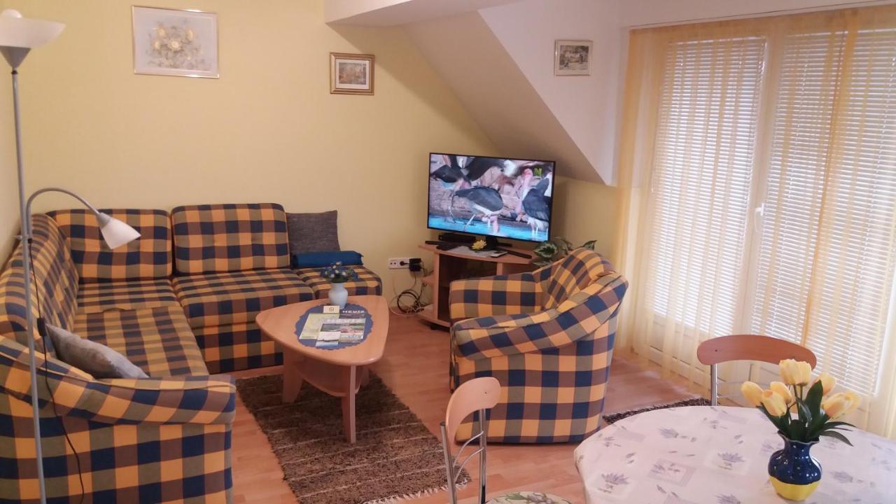 Molnar Apartman Heviz Exterior photo