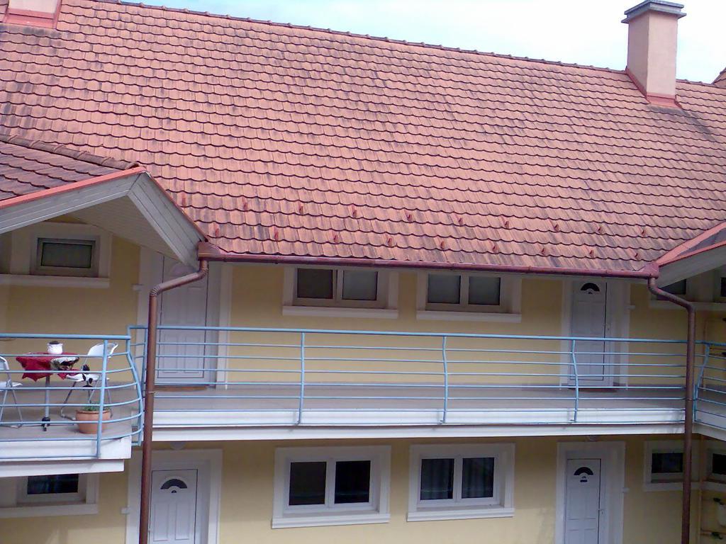 Molnar Apartman Heviz Exterior photo